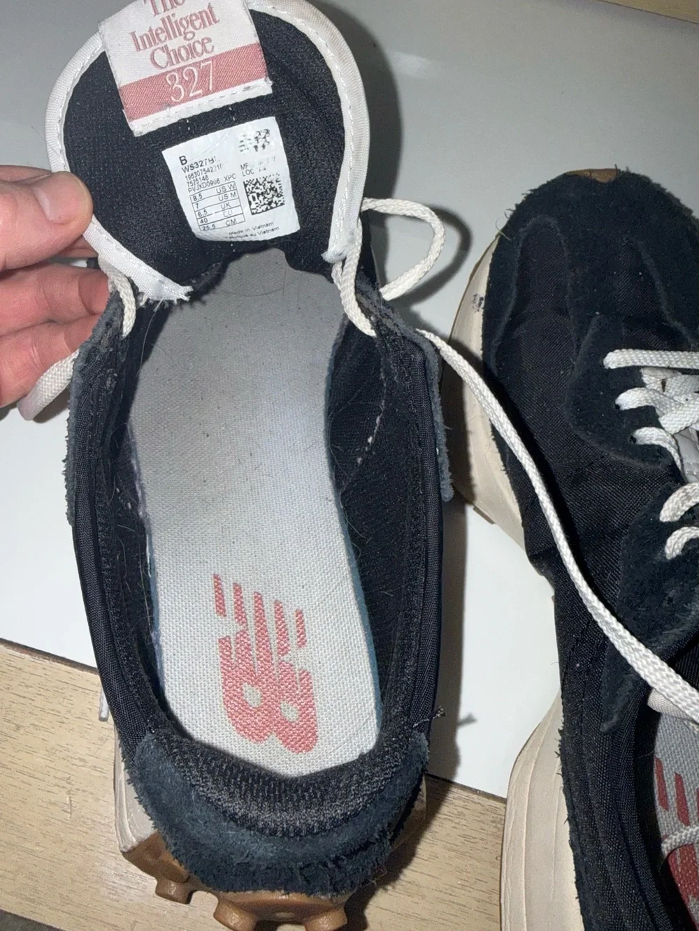 New Balance 327 Sneakers in Black, White women’s sneaker